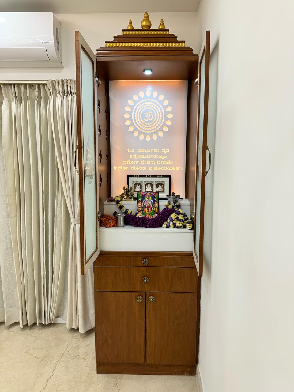 Dr. Shilpa & Dr. Mahesh Residence image 8
